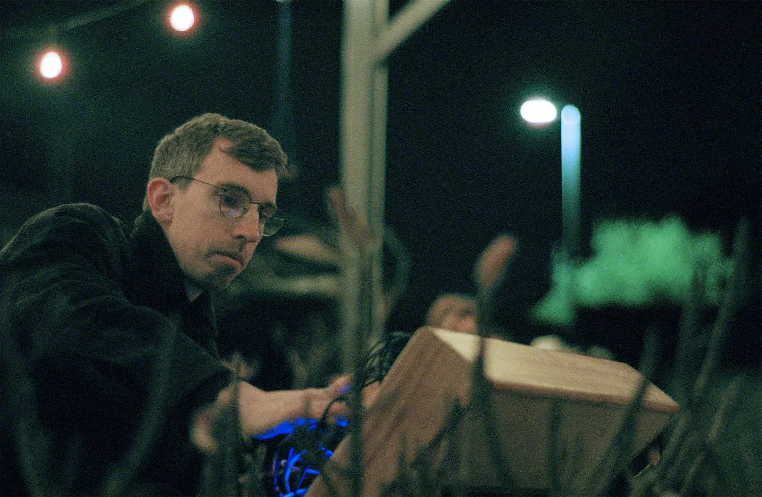 Head Dress live performance